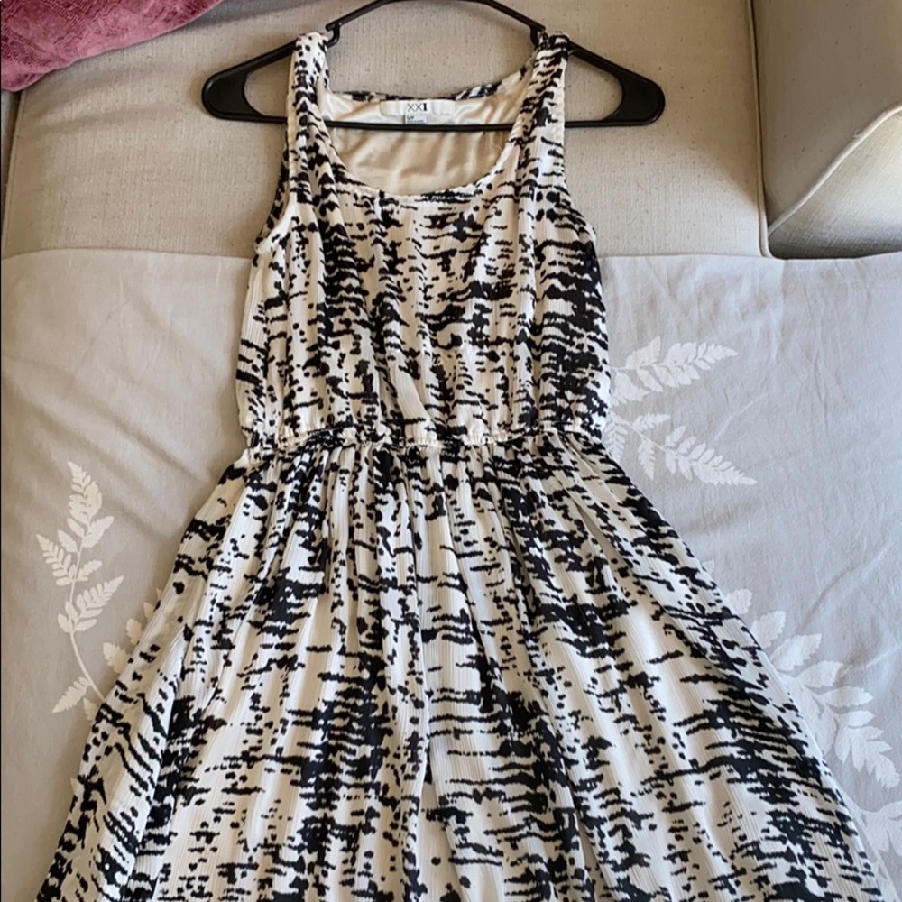 Black and white dress